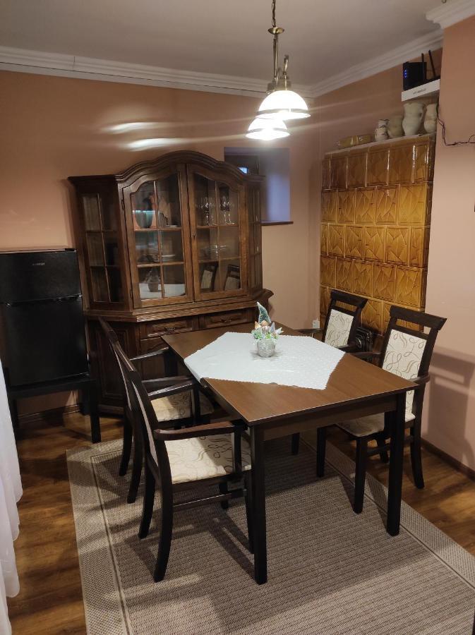 Matyas Apartman Tata Eksteriør bilde